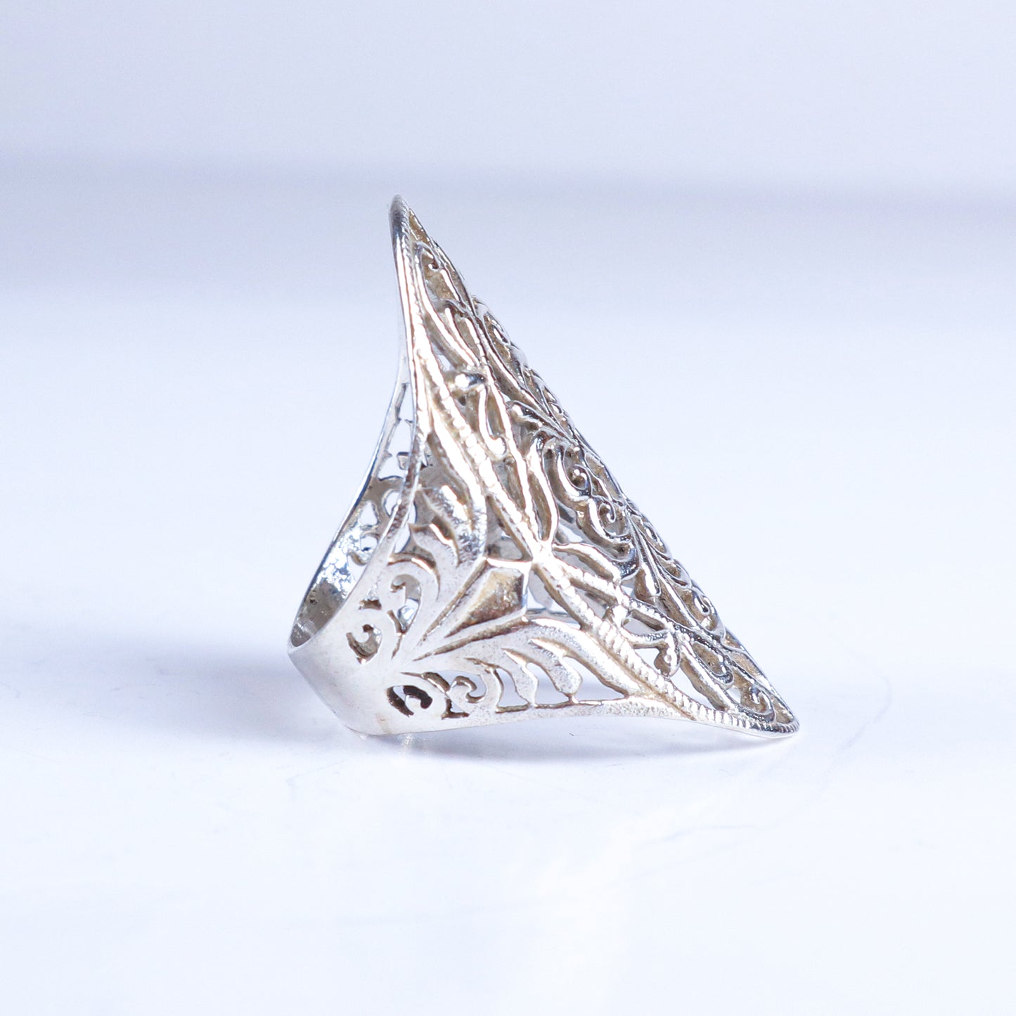 Vintage Sterling Silver Hollow-out Filigree Ring