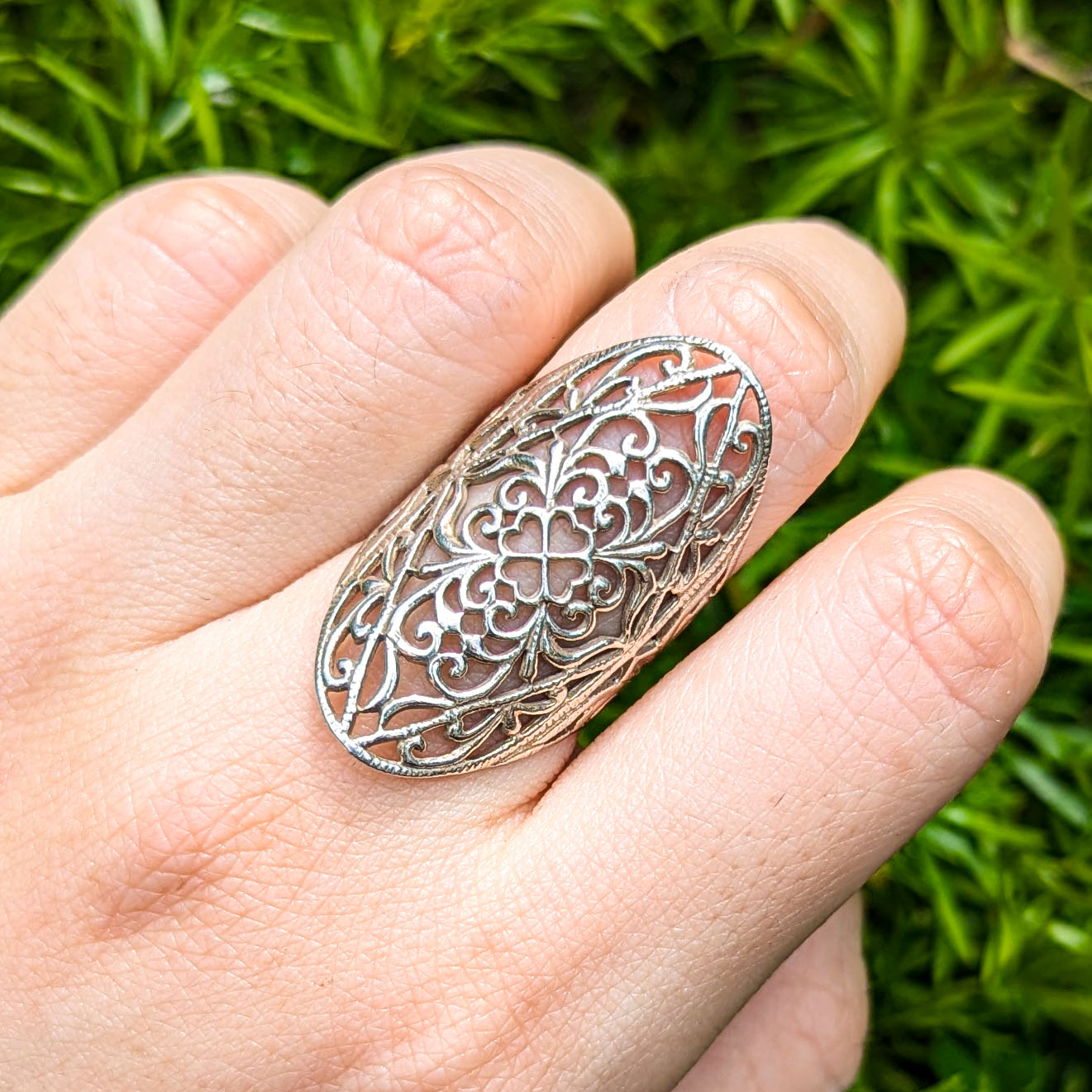 Vintage Sterling Silver Hollow-out Filigree Ring