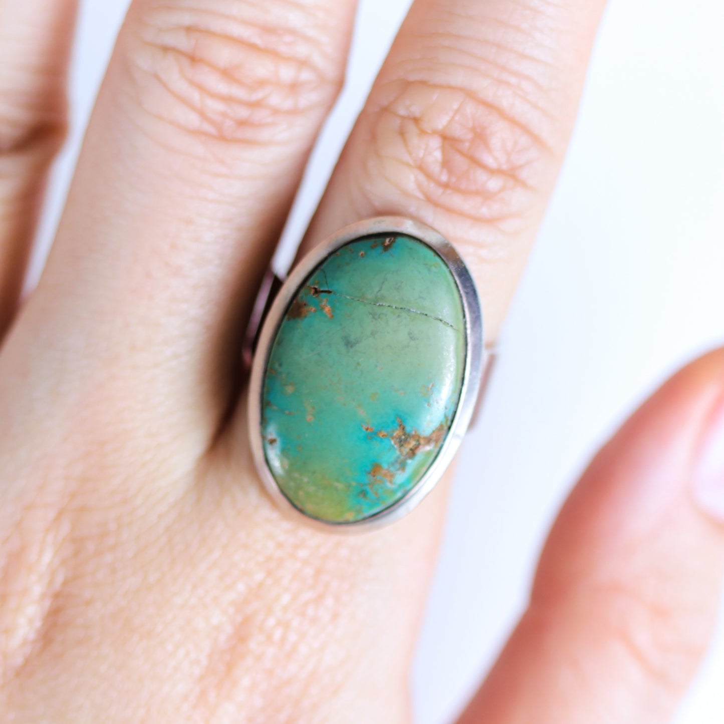 Vintage Oval Shaped Turquoise Sterling Silver Band Ring