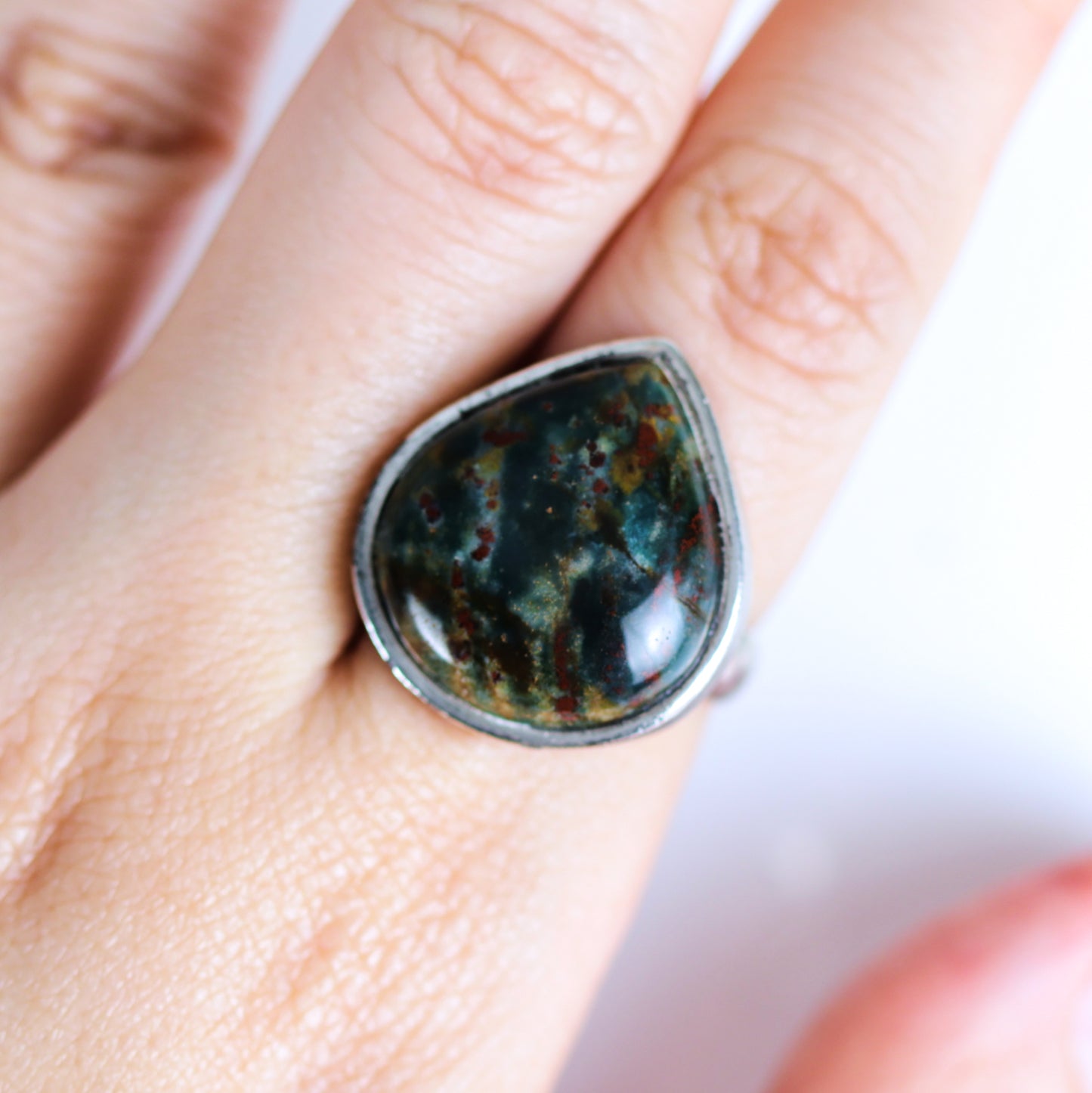 Vintage Drop Shaped Bloodstone Sterling Silver Band Ring