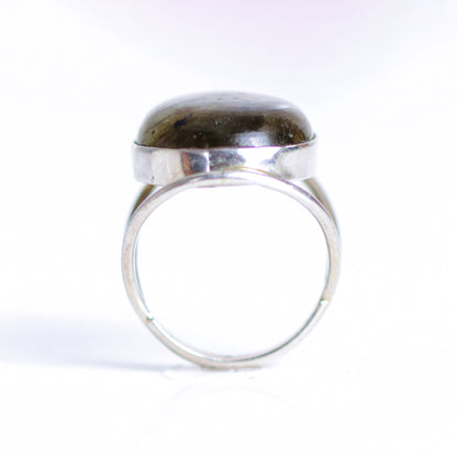 Vintage Oval Shaped Labradorite Sterling Silver Split Shank Ring