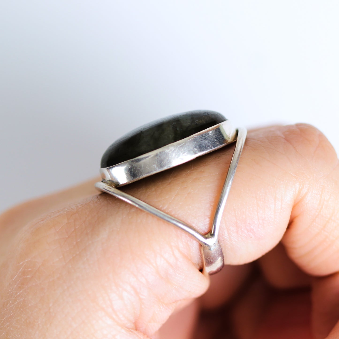 Vintage Oval Shaped Labradorite Sterling Silver Split Shank Ring